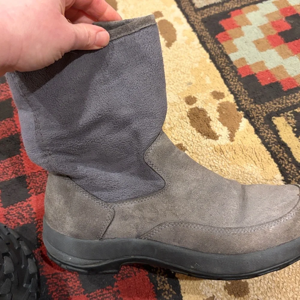 Women’s LL Bean fleece winter boot